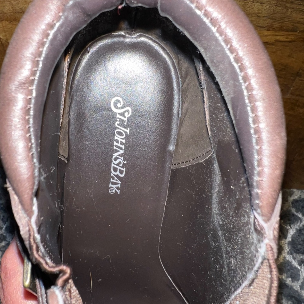Boots - Picture 5 of 6